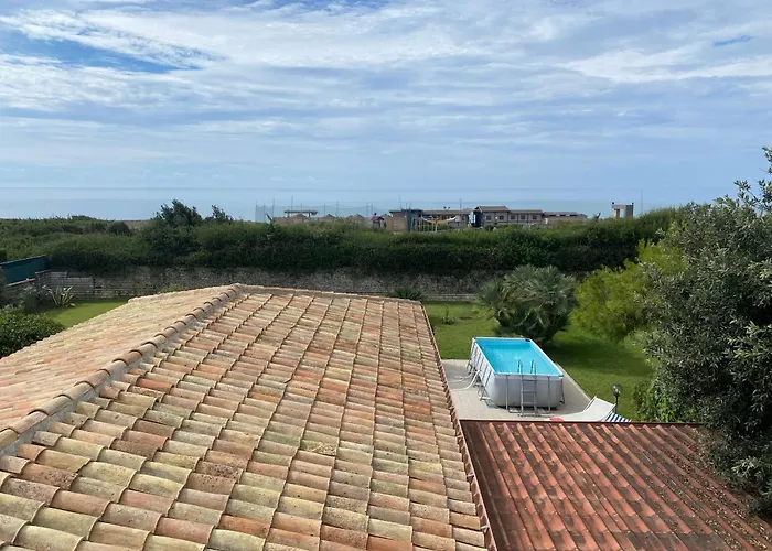 Comfortable&spacious villa - Baia Domizia